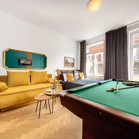 Wagnerstays Royal Billiard *